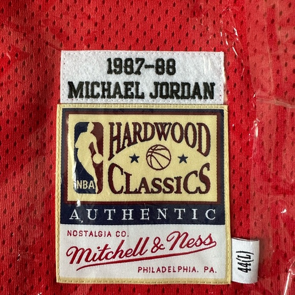 Authentic Michael Jordan M&N 1987-1988 season Jersey. - Picture 3 of 6